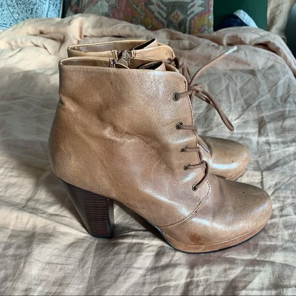 Steve Madden Leather Platform Heeled Boot - Picture 3 of 5